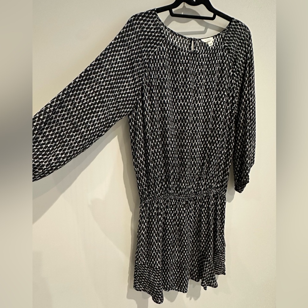 Soft Joie Arryn B Mini Long Sleeve Dress, Black/White, Size Medium, EUC - Picture 6 of 11